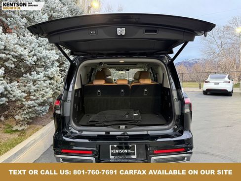 Used 2025 INFINITI QX80 Sensory image 36