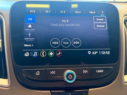 Used 2022 Chevrolet Malibu LT image 30