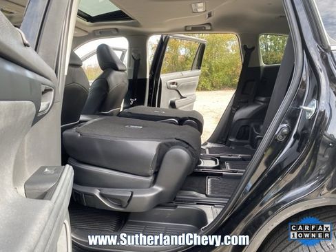 Used 2024 Toyota Highlander XLE image 38