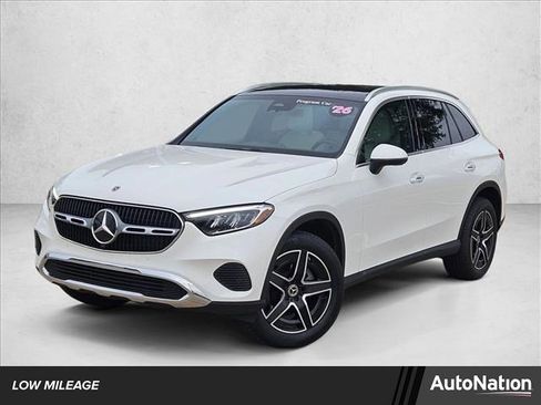 Certified 2026 Mercedes-Benz GLC 300 image 1