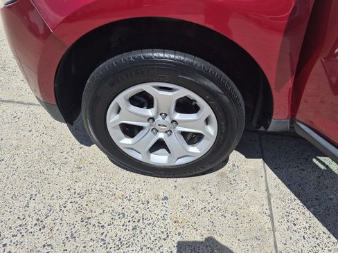 Used 2012 Ford Edge SEL AWD/4WD image 15