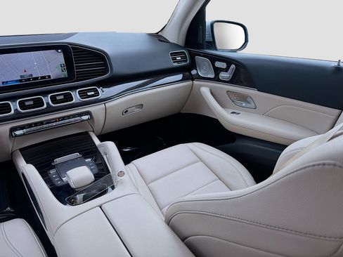 Used 2022 Mercedes-Benz GLE 350 w/ Premium Package image 22