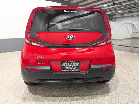 Used 2021 Kia Soul LX image 4