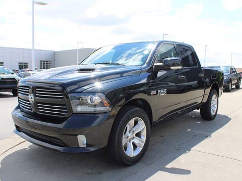 Used 2016 RAM 1500 Sport w/ Convenience Group AWD/4WD image 3