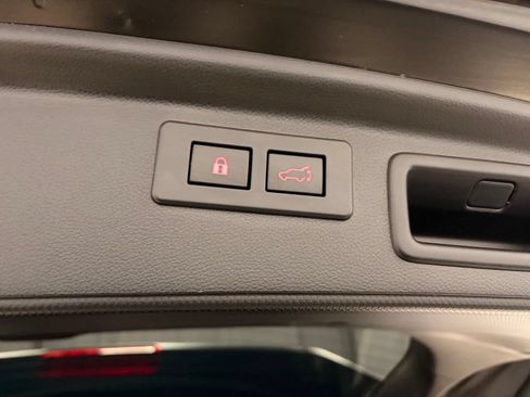 Used 2023 Subaru Forester Limited w/ Popular Package #2 AWD/4WD image 8