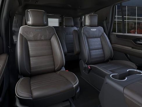 New 2026 GMC Yukon Denali Ultimate AWD/4WD image 17