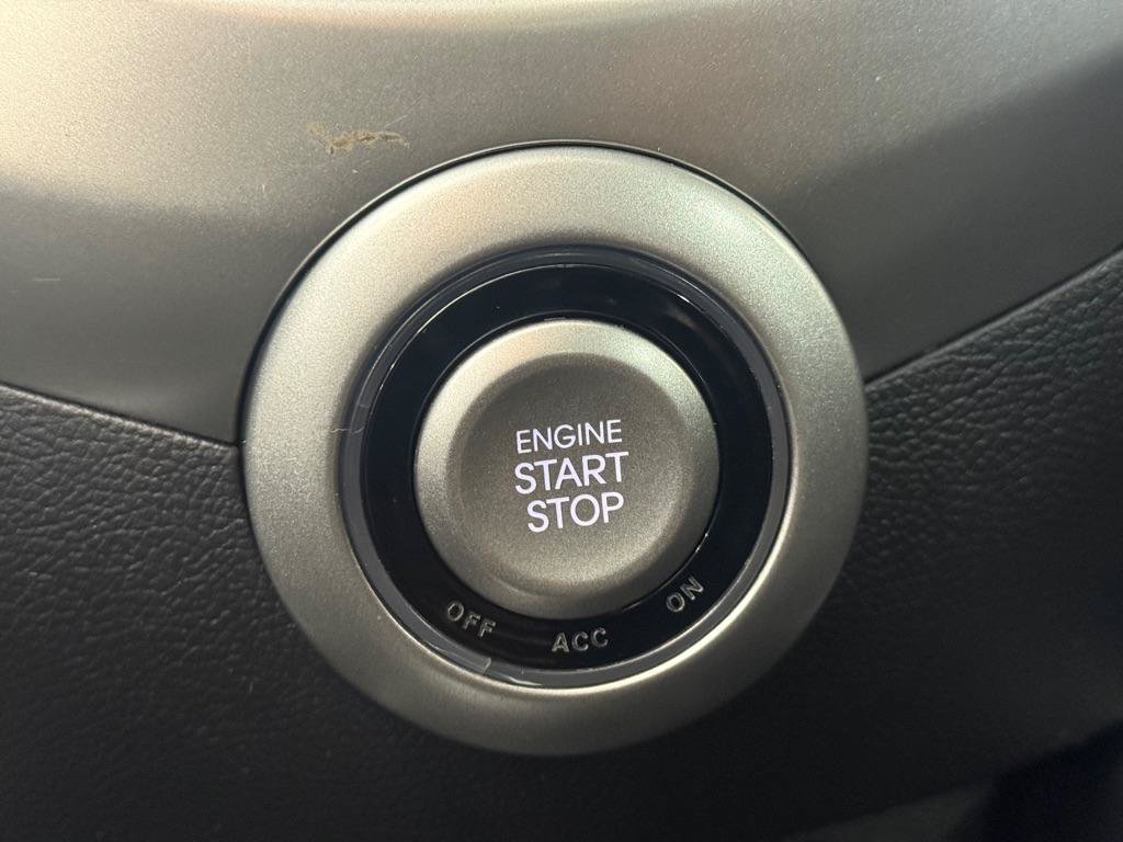 Used 2015 Hyundai Veloster w/ Option Group 03 FWD image 21