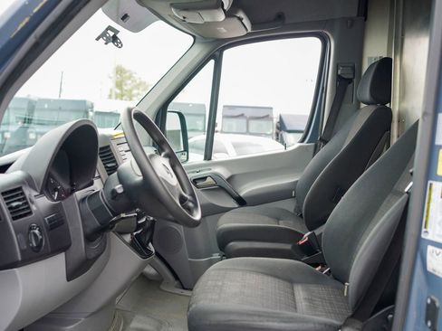 Used 2018 Mercedes-Benz Sprinter 2500 image 24