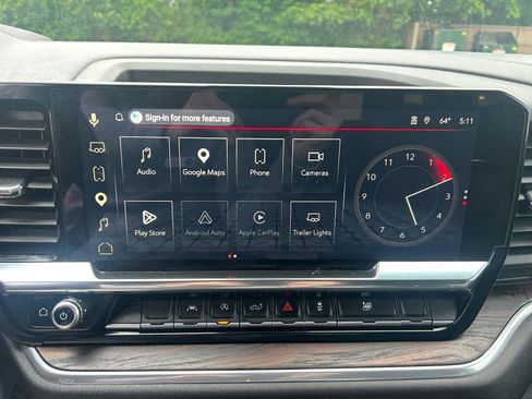 Used 2026 GMC Sierra 1500 SLT AWD/4WD image 21