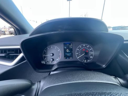 Used 2025 Toyota Corolla SE image 15