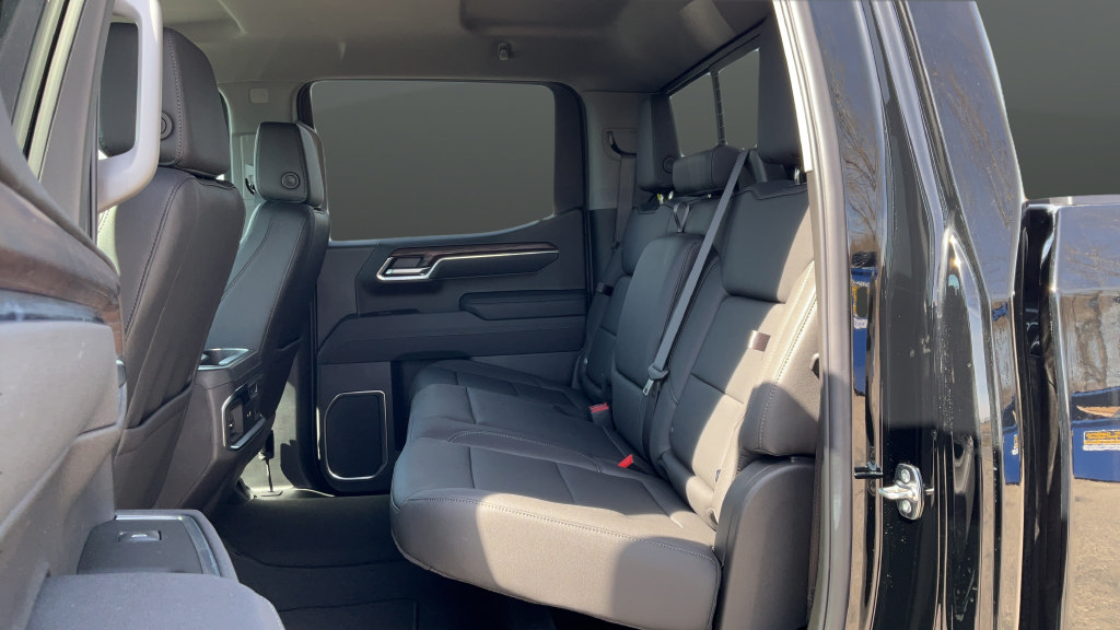 Certified 2026 GMC Sierra 1500 SLT RWD image 47