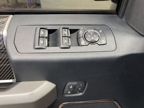 Used 2020 Ford F150 Raptor w/ Equipment Group 802A Luxury image 30