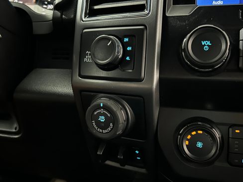 Used 2020 Ford F150 XLT w/ Equipment Group 302A Luxury AWD/4WD image 10