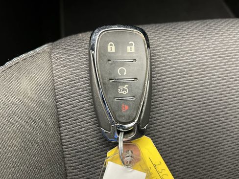 Used 2017 Chevrolet Cruze LT w/ Convenience Package image 25