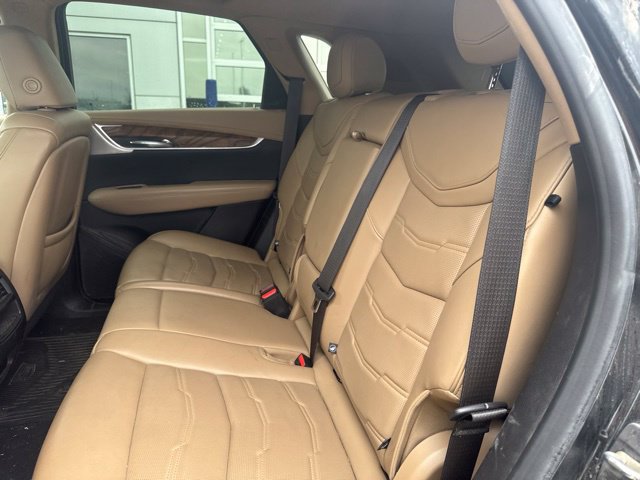 Used 2021 Cadillac XT5 Sportv w/ Platinum Package AWD/4WD image 12