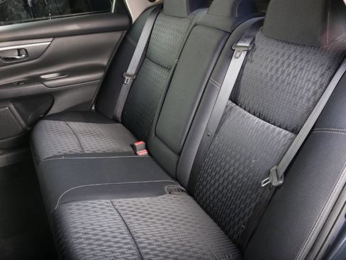 Used 2017 Nissan Altima 2.5 SV image 26