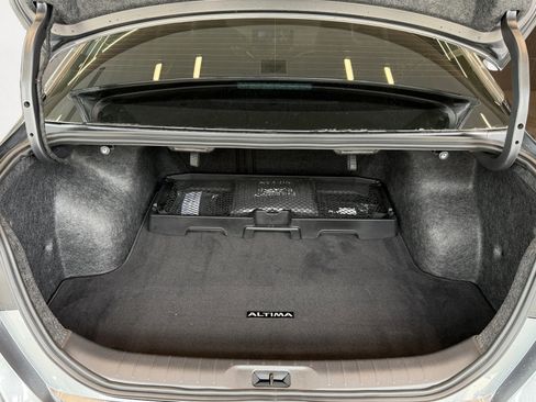 New 2026 Nissan Altima 2.5 SR FWD image 13