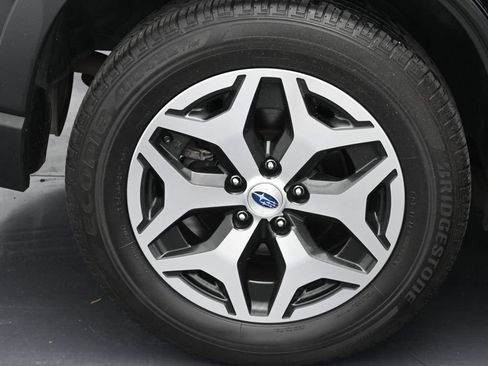 Used 2024 Subaru Forester Premium AWD/4WD image 16