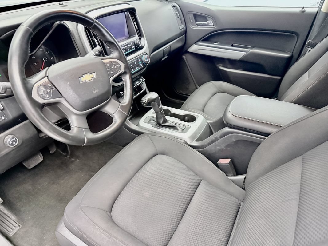 Used 2017 Chevrolet Colorado LT w/ LT Convenience Package AWD/4WD image 9