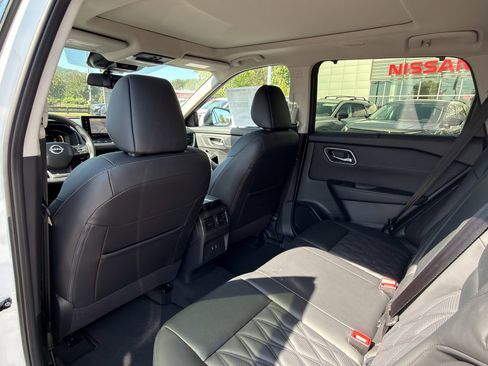 New 2026 Nissan Rogue Platinum AWD/4WD image 22