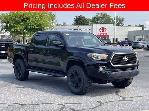 Used 2016 Toyota Tacoma SR5 w/ Towing Package RWD image 7