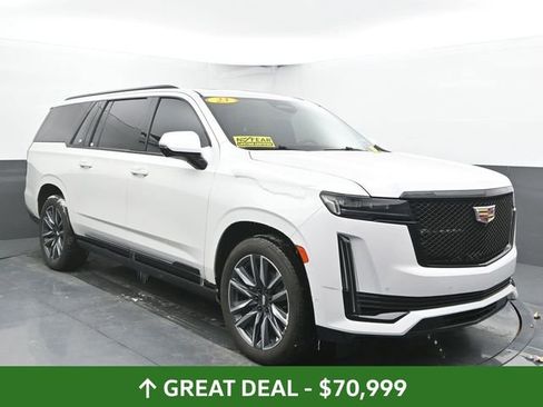 Used 2023 Cadillac Escalade ESV Sport Platinum AWD/4WD image 2