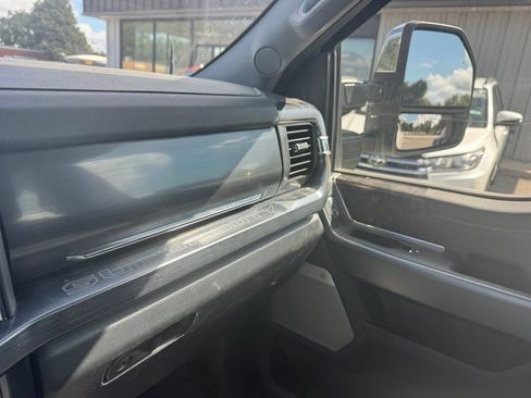 Used 2025 Ford F250 Lariat w/ Chrome Package AWD/4WD image 15