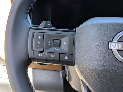 New 2026 Nissan Pathfinder Platinum image 17