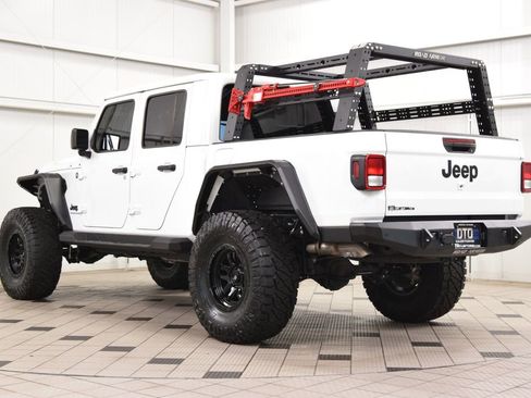 Used 2024 Jeep Gladiator Sport AWD/4WD image 5