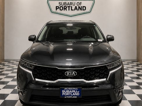 Used 2021 Kia Sorento LX AWD/4WD image 2