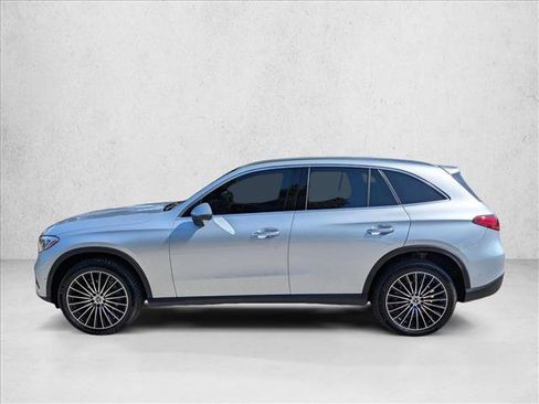 Certified 2026 Mercedes-Benz GLC 300 image 9