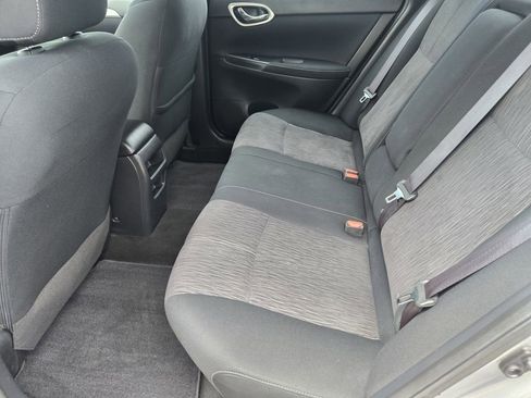 Used 2014 Nissan Sentra SV FWD image 31