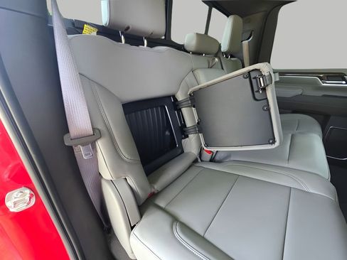 New 2026 Chevrolet Silverado 2500 LT w/ Texas Edition AWD/4WD image 8