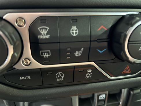 New 2026 Jeep Gladiator Sport AWD/4WD image 31