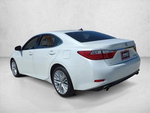 Used 2014 Lexus ES 350 w/ Luxury Package FWD image 8