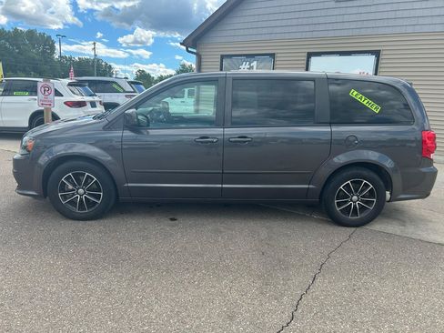 Used 2017 Dodge Grand Caravan GT FWD image 8