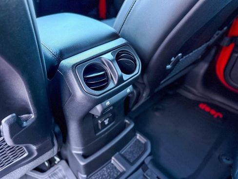 New 2026 Jeep Wrangler Unlimited Rubicon AWD/4WD image 17