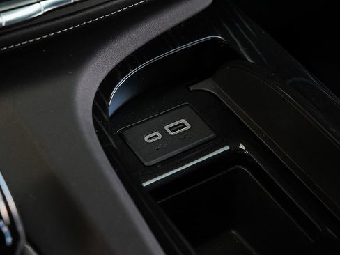 Used 2023 Cadillac Escalade Sport AWD/4WD image 19