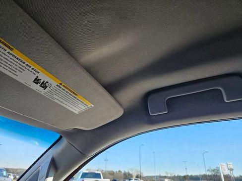 Used 2018 Chevrolet Silverado 1500 LT w/ All Star Edition image 21