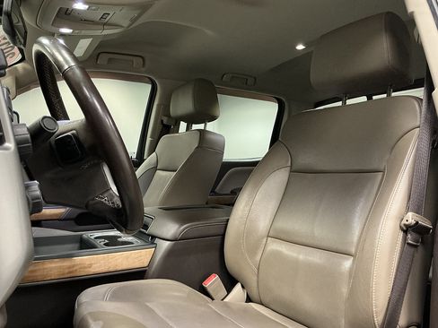 Used 2019 Chevrolet Silverado 2500 LTZ w/ Duramax Plus Package AWD/4WD image 9