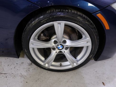 Used 2011 BMW Z4 sDrive30i image 31