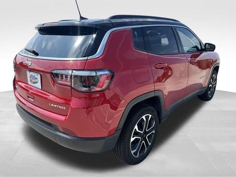 Used 2023 Jeep Compass Limited AWD/4WD image 7