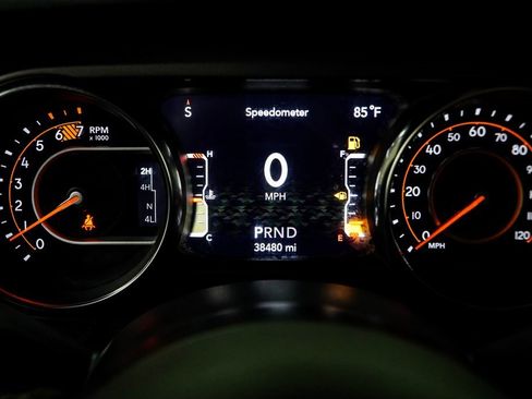 Used 2021 Jeep Wrangler Unlimited Sport image 34