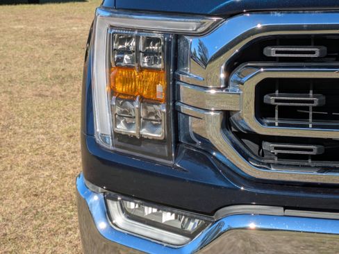Used 2022 Ford F150 XLT w/ Equipment Group 302A High AWD/4WD image 10