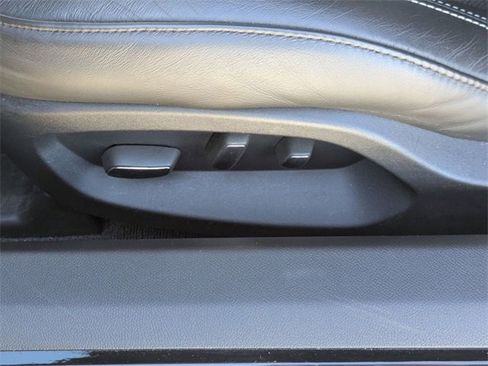 Used 2015 Chevrolet Corvette Z06 w/ 3LZ Preferred Equipment Group image 13