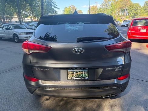 Used 2016 Hyundai Tucson Limited w/ Option Group 03 AWD/4WD image 5