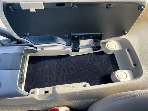 Used 2007 Chevrolet Corvette Coupe w/ Preferred Equipment Group image 50