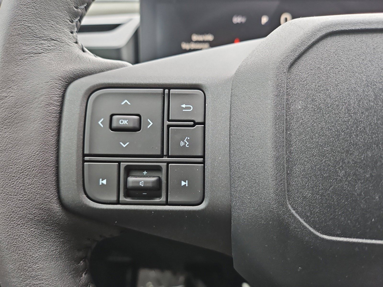 Used 2026 Toyota RAV4 XLE Premium FWD image 30