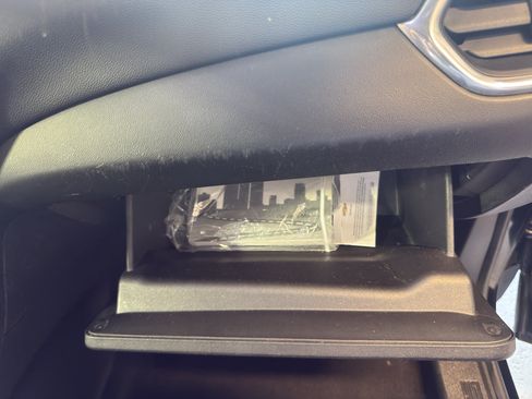 Used 2019 Chevrolet Equinox LT FWD image 24