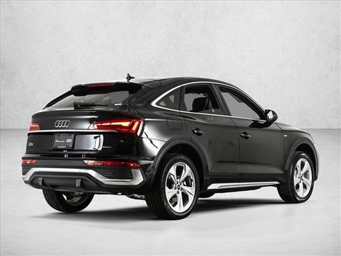 Certified 2025 Audi Q5 2.0T Premium Plus w/ Premium Plus Package AWD/4WD image 5